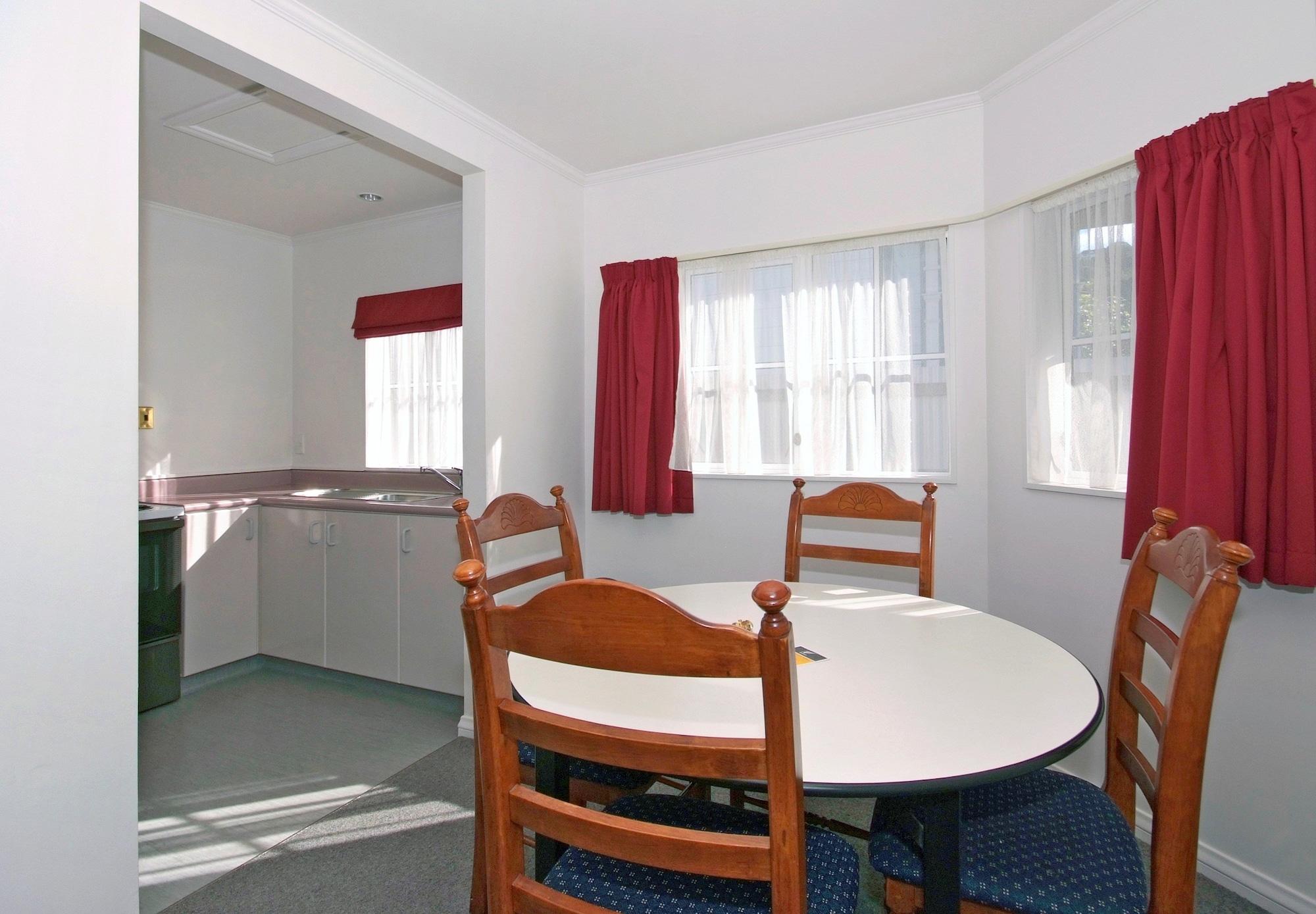 Settlers Motor Lodge Lower Hutt Extérieur photo